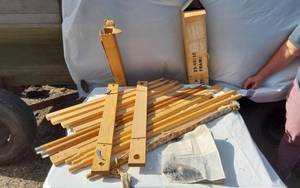 lot 369 image: Sears Quilting Frame No. 4811 with Assembly Instructions