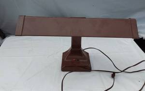 lot 374 image: Vintage Desk Lamp with Fluorescent Bulb and Adjustable Head