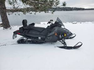 3 Nights Lodge Stay, 2x Polaris Snowmobiles Rental 48H (January 11th-14th, 2026)
