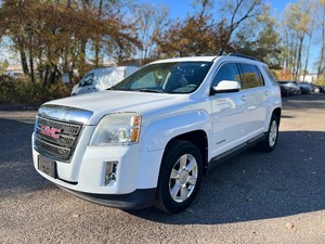 lot 11 image: 2012 GMC TERRAIN SLE-2 (NO RESERVE)