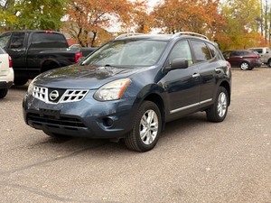 lot 22 image: 2015 NISSAN ROGUE SELECT S All Wheel Drive (NO RESERVE)