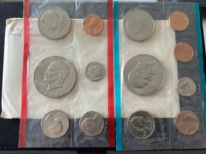 lot 18 image: 1974 P & D Mint Set