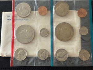 lot 19 image: 1976 P & D Mint Set