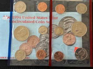 lot 29 image: 1994 P & D Mint Set