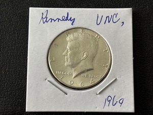 lot 16 image: 1964 Kennedy Half Dollar Uncirculated