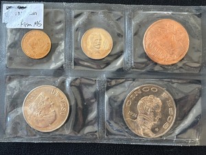 lot 73 image: 1974 Mexico Mint Set