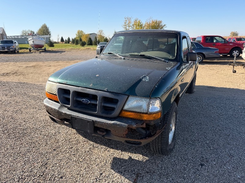 lot 8 image: 1998 Ford Ranger