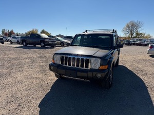 lot 11 image: 2006 Jeep Commander 4x4