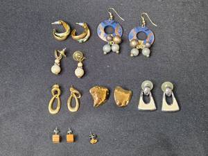 lot 77 image: Collection of Vintage and Modern Earring Pairs Assorted Styles