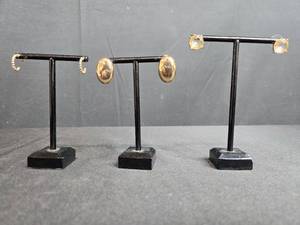 lot 83 image: Assorted Vintage and Costume Jewelry Collection with Earrings, Necklaces, Brooch, and Bracelet - display not inc