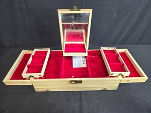 lot 99 image: Vintage Mele Jewelry Box with Mirror and Velvet Lining