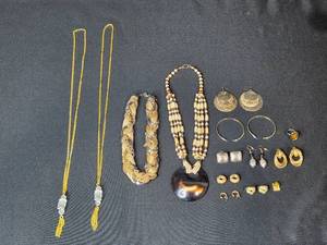 lot 123 image: Vintage Jewelry Collection with Necklaces, Earrings, and Love Ring - display not inc