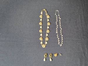 lot 186 image: Costume Jewelry Lot with 2 Necklaces, Earrings, and Floral Ring - display not inc