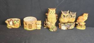 lot 206 image: Set of Vintage Ceramic Owl Figurines and Planters