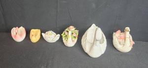 lot 210 image: Set of Ceramic Swan Planters and Figurines Assorted Styles