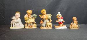 lot 237 image: Sonsco & Homco Vintage Porcelain Figurines Children and Animals