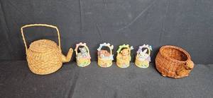 lot 253 image: Collection of (4) J.S.N.Y. Sri Lanka Animal Basket Figurine Bells with 2 Wicker Baskets