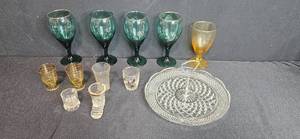 lot 279 image: Vintage Glassware Collection with Serving Tray and Souvenir Glass