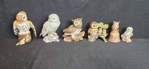 lot 282 image: Set of Owl Figurines Enesco and Heirloom Tradition