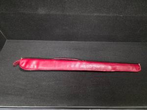 lot 3001 image: Vintage Pool Cue with dark red case