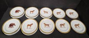 lot 3038 image: VALUABLE 16-Piece Royal Gallery Gold Buffet Salad Plate Set