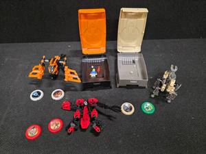 lot 3032 image: LEGO Technic Throwbots  Slizers (unknown state of completeness)