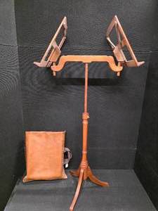 lot 3062 image: Antique  Vintage ALDEN LEE Double Music Stand with Bag.