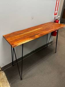 lot 53 image: Live Edge Hairpin Console  46 L  16 D  30 H