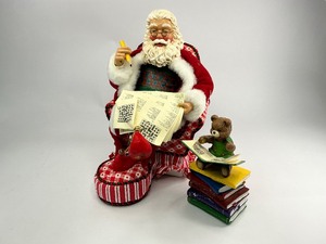 lot 6 image: 2000 Possible Dreams Clothtique Collection 25 Across Santa