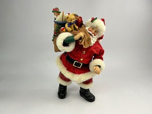 lot 19 image: 1998 Possible Dreams Clothtique Collection Santa Claus Figure