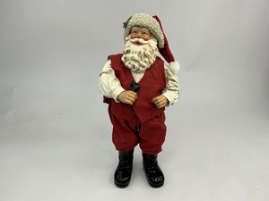 lot 42 image: 1996 Possible Dreams Clothtique Collection Santa with Pipe
