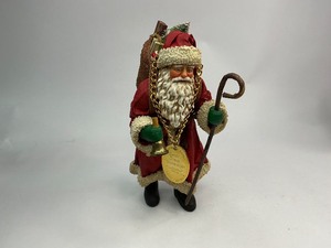 lot 29 image: 1992 Possible Dreams Clothtique Collection The Gift Giver Santa