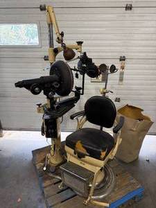 VINTAGE BAUSCH & LOMB OPTOMETRY CHAIR