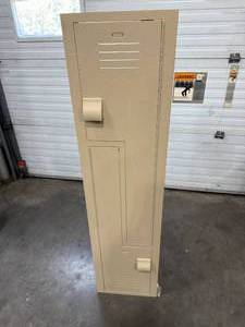 lot 5 image: BRADLEY WARDROBE Z-LOCKER
