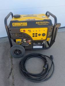 lot 8 image: Champion 9375 Starting Watts Generator