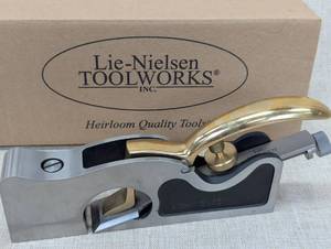 lot 22 image: Lie-Nielsen No. 073 Large Shoulder Plane