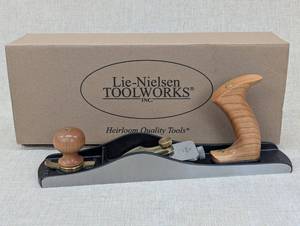 lot 24 image: Lie-Nielsen&nbspNo. 62 Low Angle Jack Plane