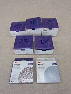 lot 28 image: 3M Xtract Sanding Discs Assortment