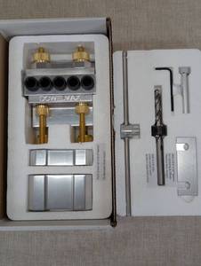 lot 50 image: Dowelmax Precision Doweling Jig Kit