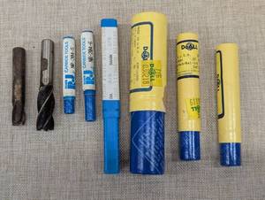 lot 80 image: Assorted Cutting Tools and End Mills