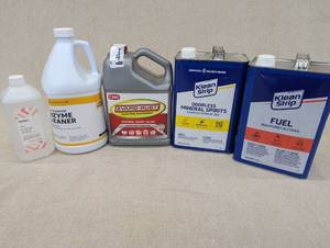 lot 102 image: Lot of Cleaning and Solvent Products