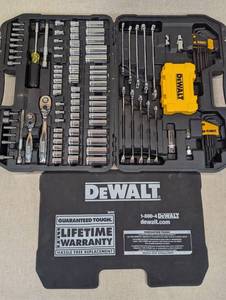 lot 121 image: DeWalt Mechanics Tool Set with Case
