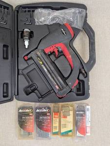 lot 139 image: Senco AccuSet A200BN Brad Nailer Kit