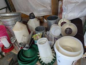 lot 171 image: Poultry Supplies and Equipment Lot