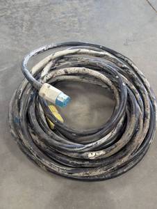 lot 175 image: Heavy Duty Electrical Cable with Connector