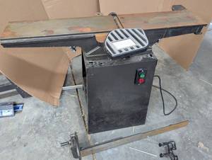 lot 154B image: Buffalo 6-Inch Jointer with 1 HP Induction Motor