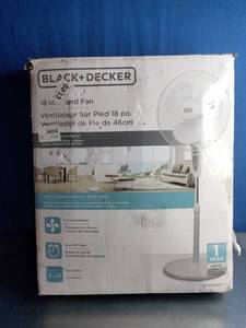 lot 32 image: BlackDecker 18-inch Oscillating Stand Fan.