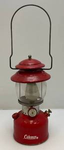 lot 229 image: 1964 Coleman Model 200A Single Mantle Lantern
