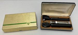 lot 234 image: Vintage Ri-Star Halogen Doctors Tools In Original Box