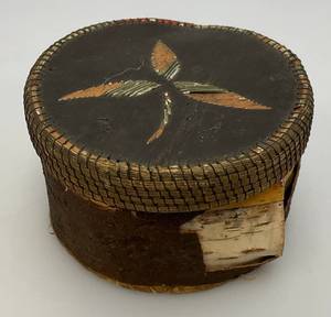lot 245 image: Est. $175.00 - $300.00 Antique Native American Birch Back And Porcupine Quill Round Trinket Box 3 x 5